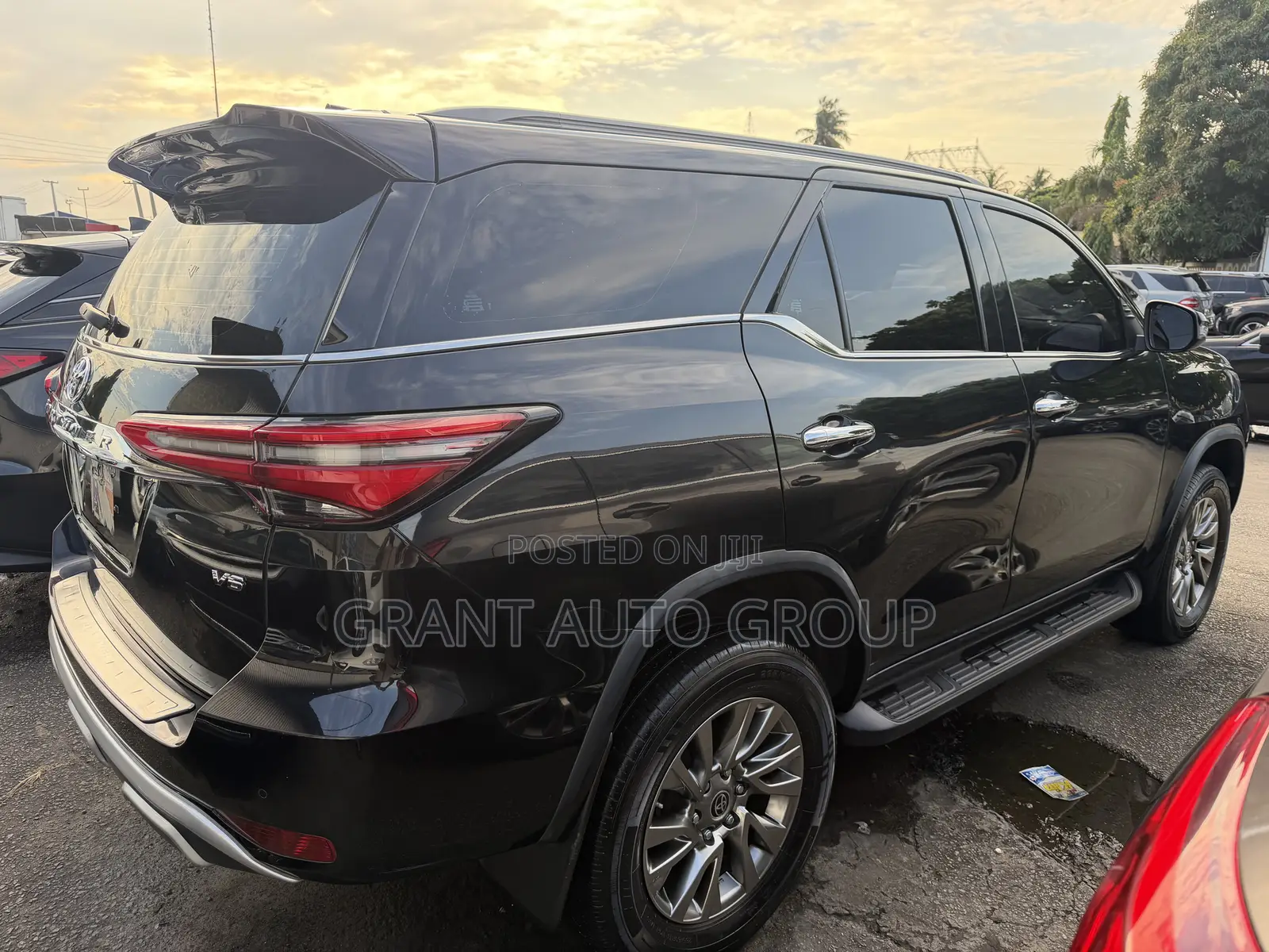 Toyota Fortuner 4.0 AWD 2023 Matt Black