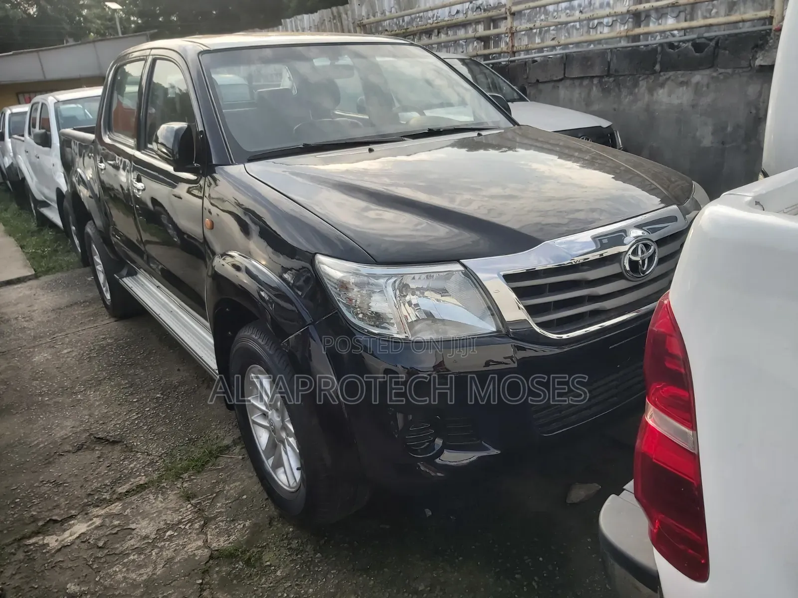 Toyota Hilux 2015 Black
