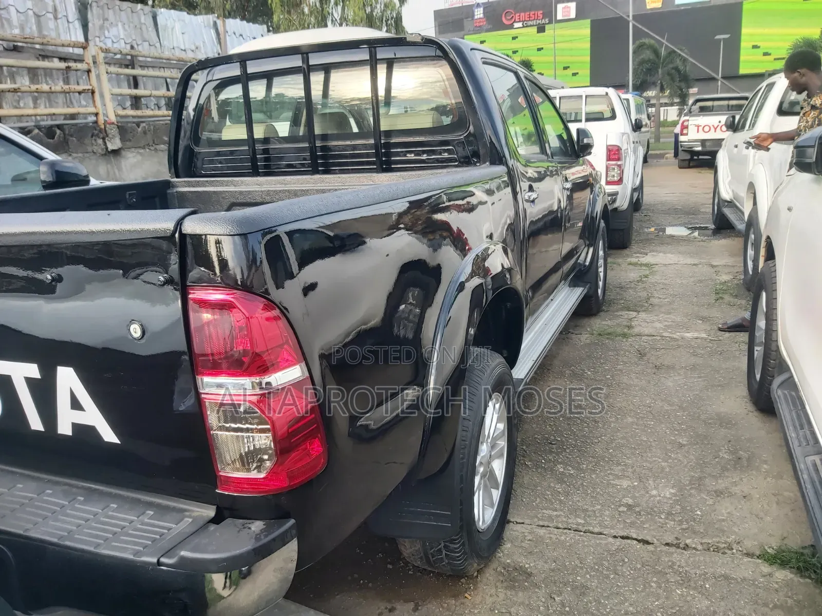 Toyota Hilux 2015 Black