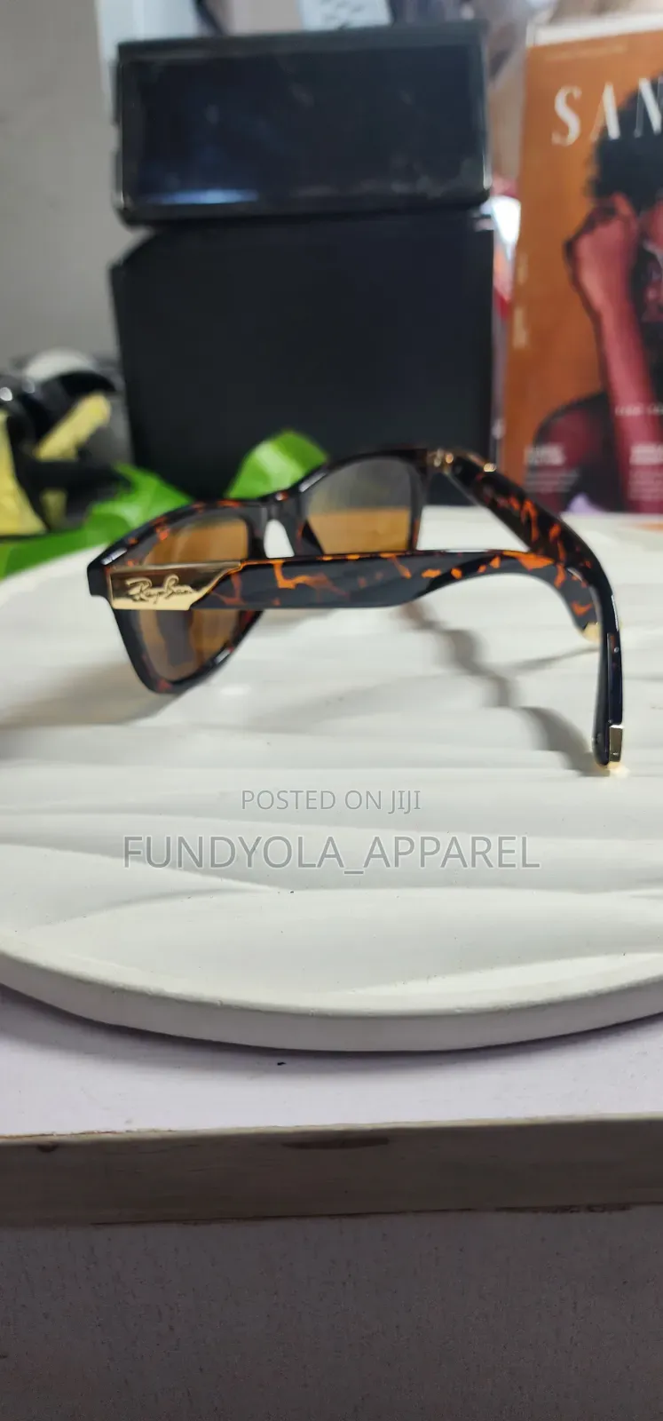 Ray-Ban Wayfarer Gold Plating Infuse
