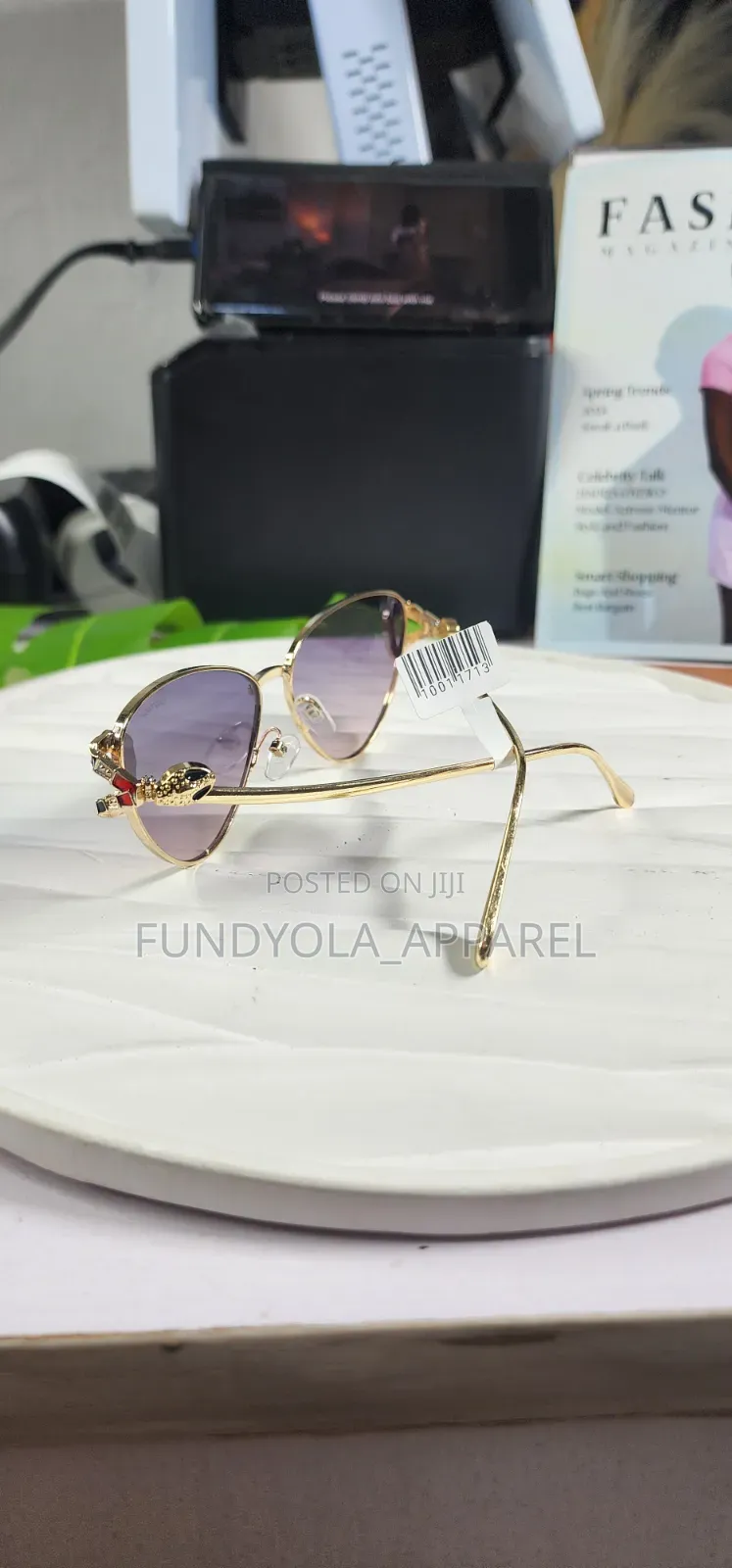 Chic Cartier Cateye Sunglasses