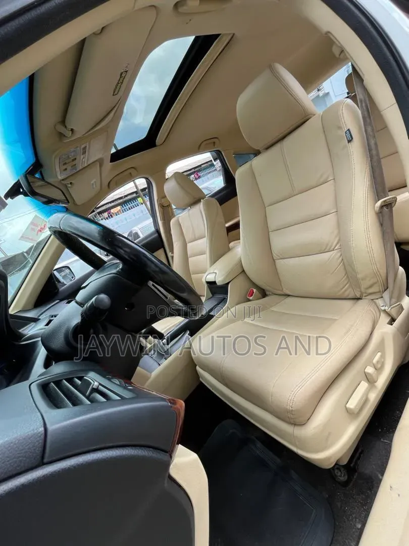 Honda Crosstour 3.5 AWD 2011 White