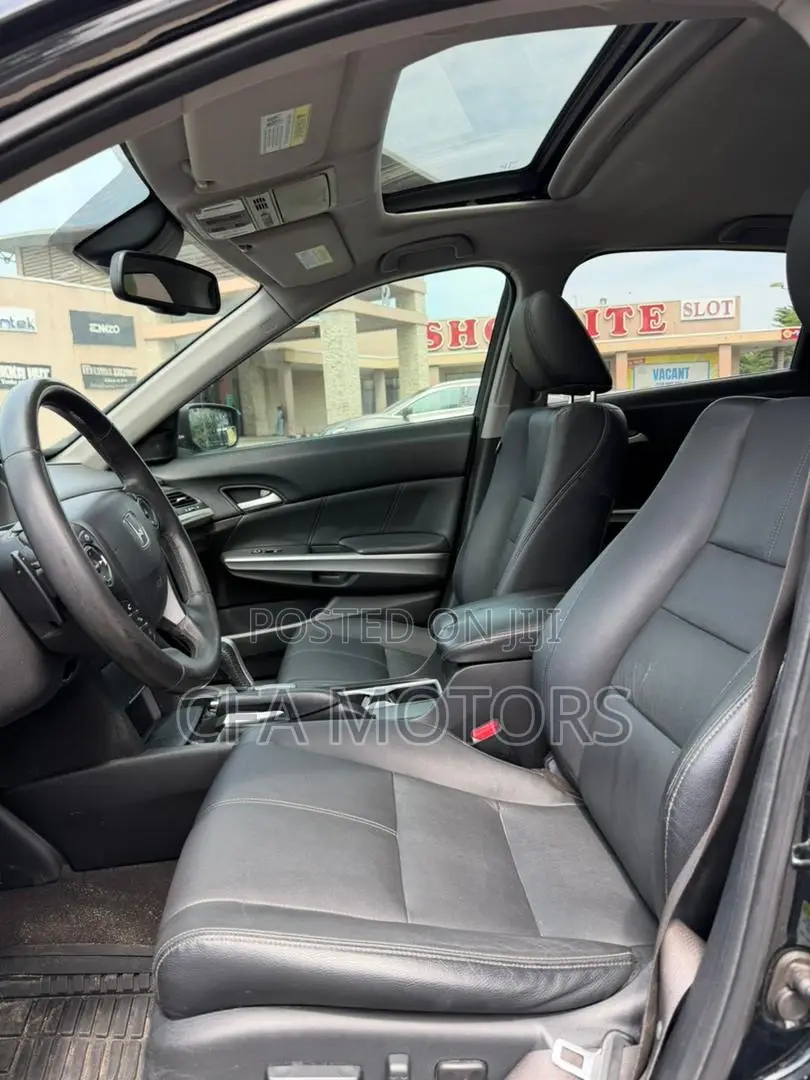 Honda Crosstour 2013 Black