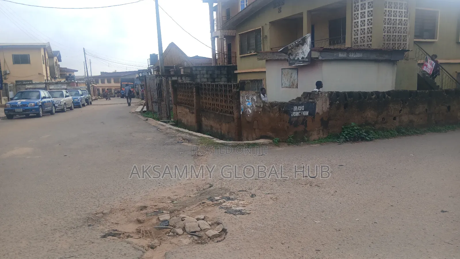 15bdrm Apartment in Agbowo, Ibadan for sale