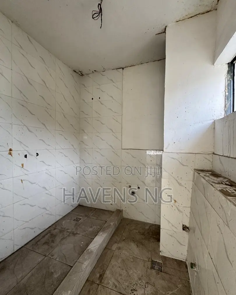 3bdrm Apartment in Anthony Village for sale