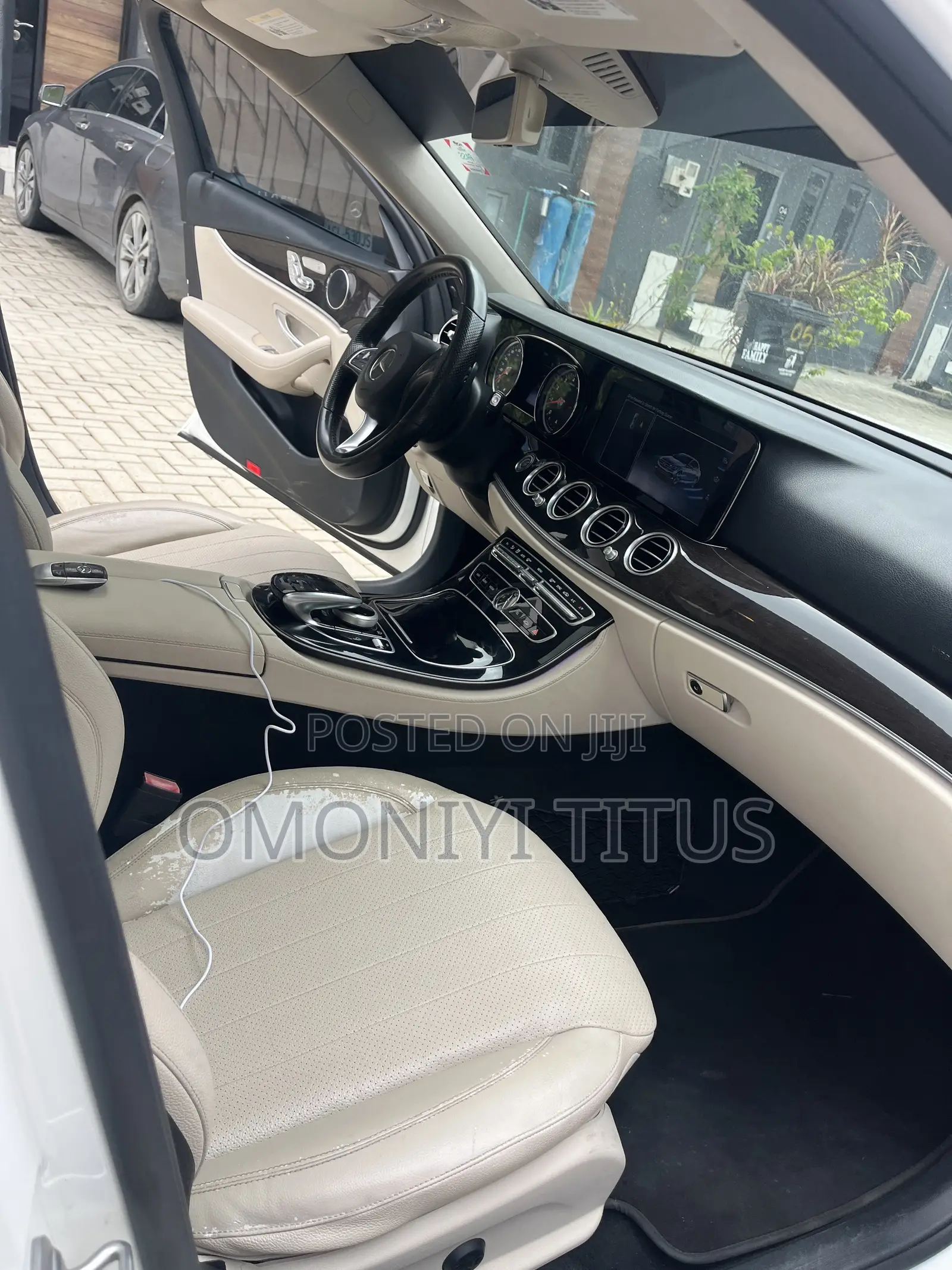 Mercedes-Benz E300 4Matic AWD Sedan (2.0L 4cyl 9A) 2017 White