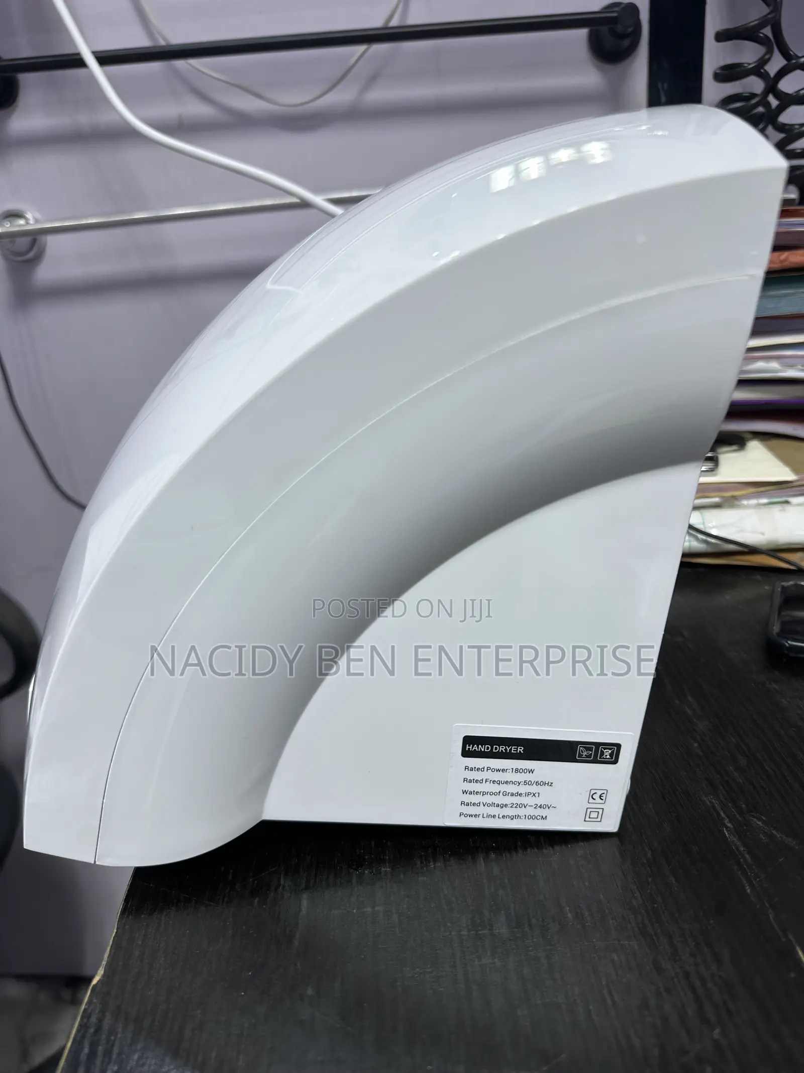 Mmaat Automated Hand Dryer
