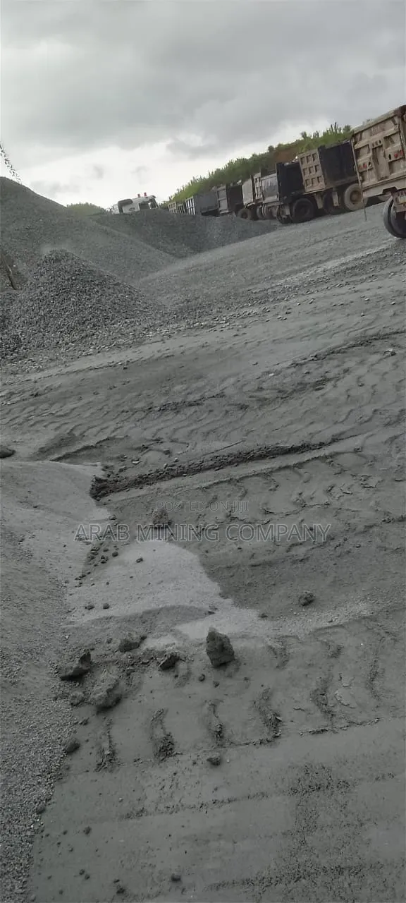 Stone Dust and Chipping