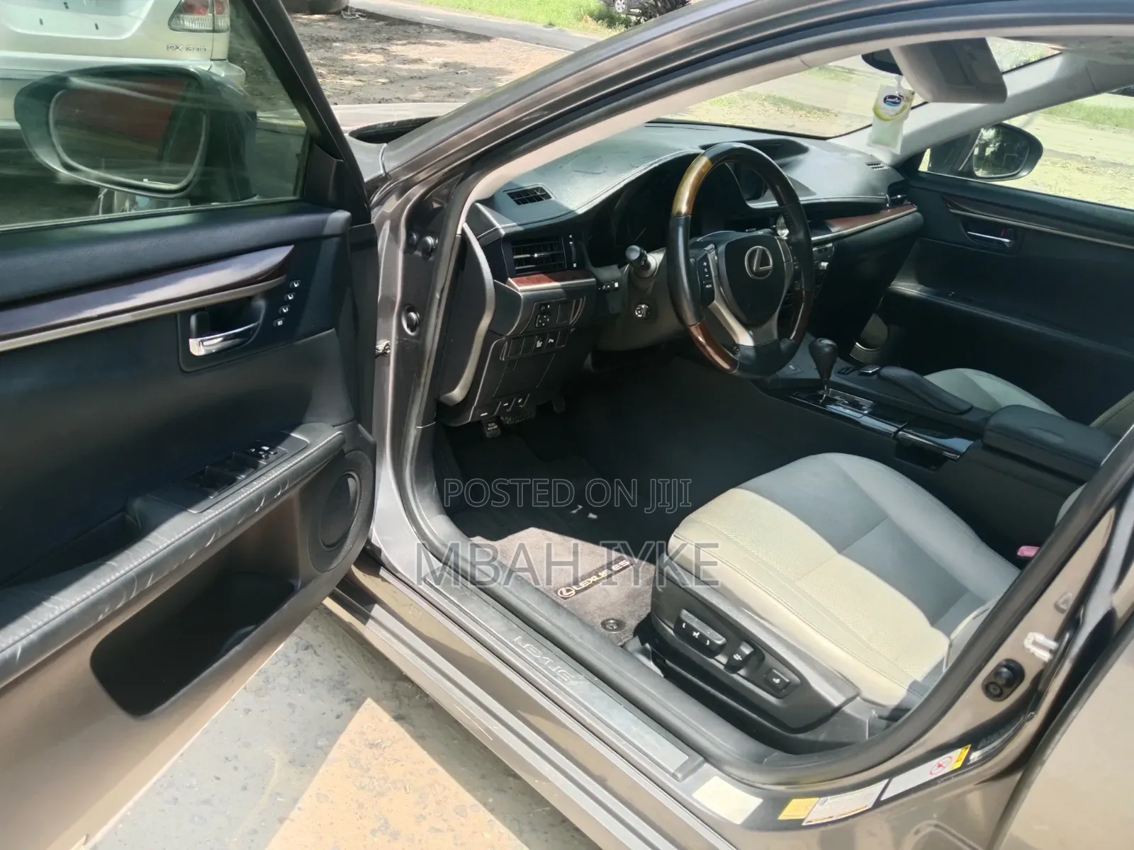 Lexus ES 2013 Gray