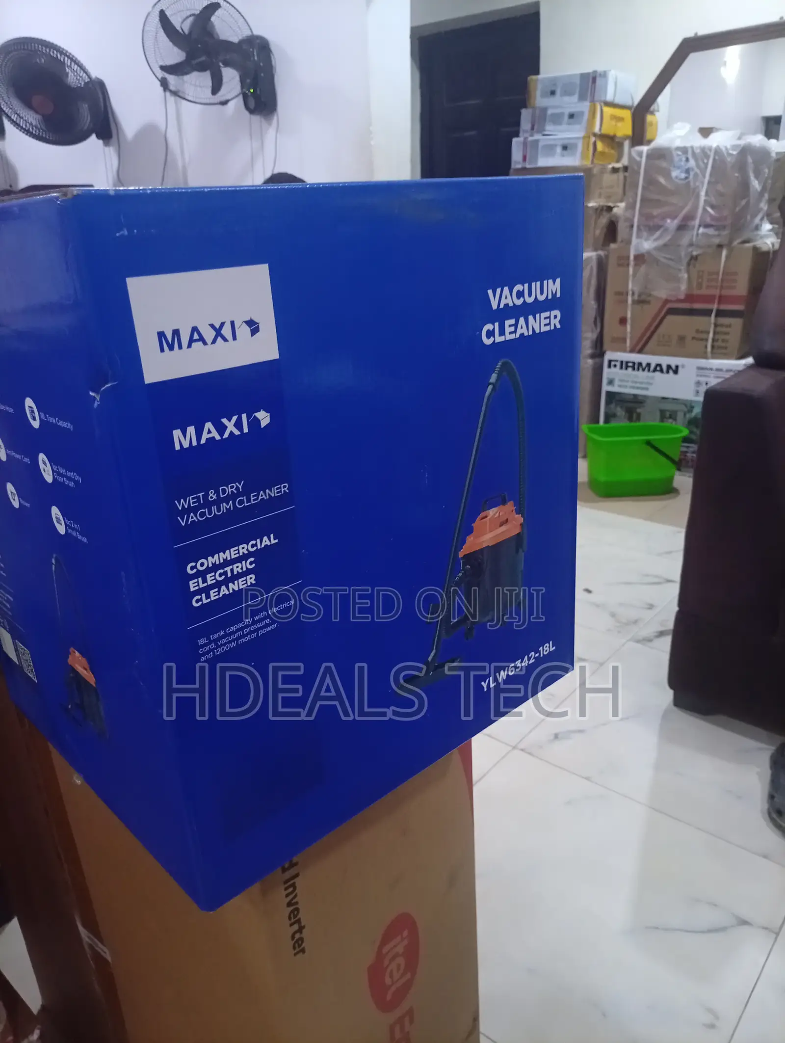 Maxi Vacuum Cleaner With Flexible Hose