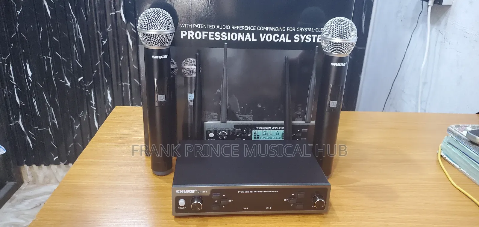 Shure Ur-210 Professional Wireless Microphone System (Dual Handheld)