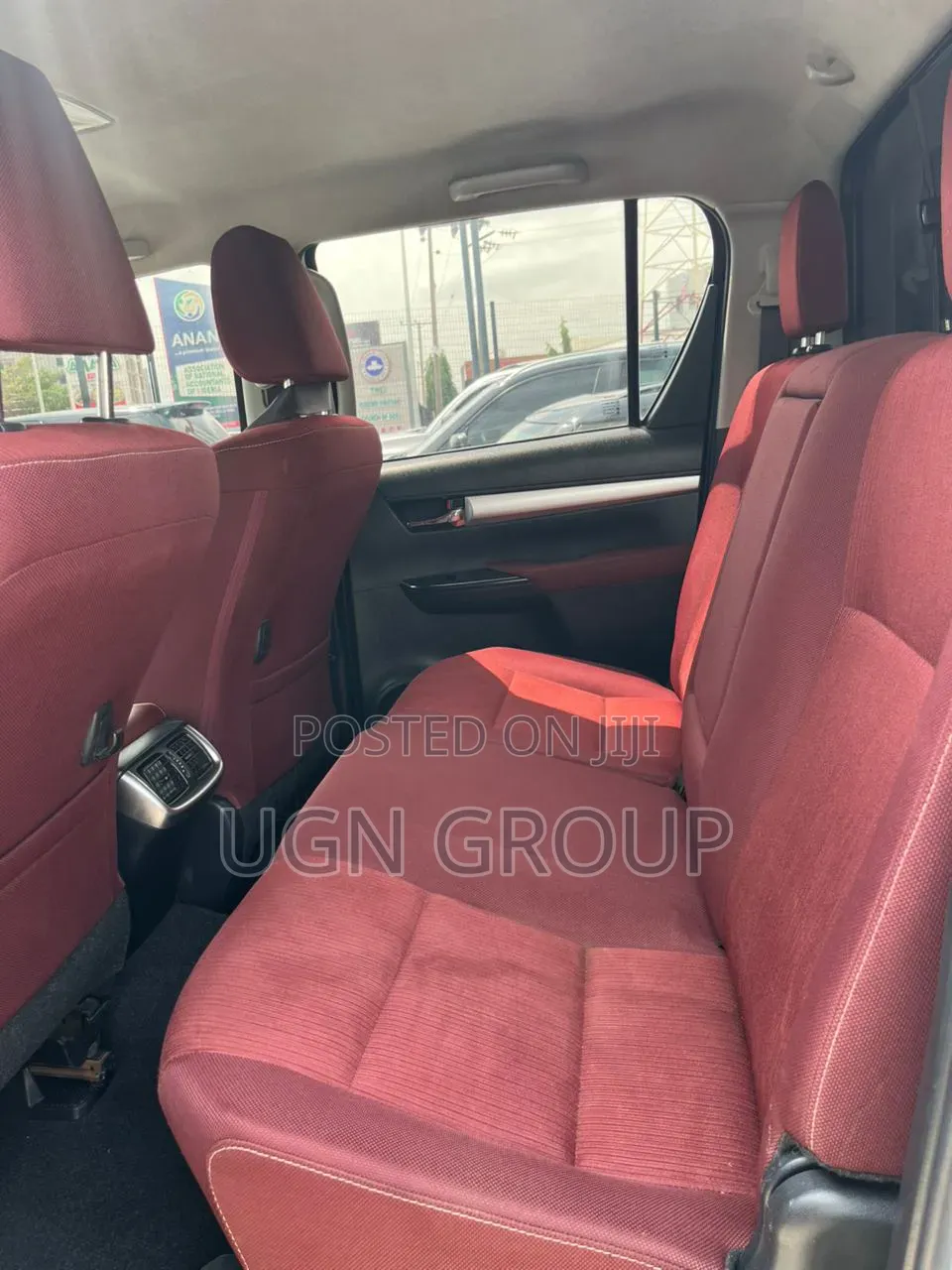 Toyota Hilux 2021 White