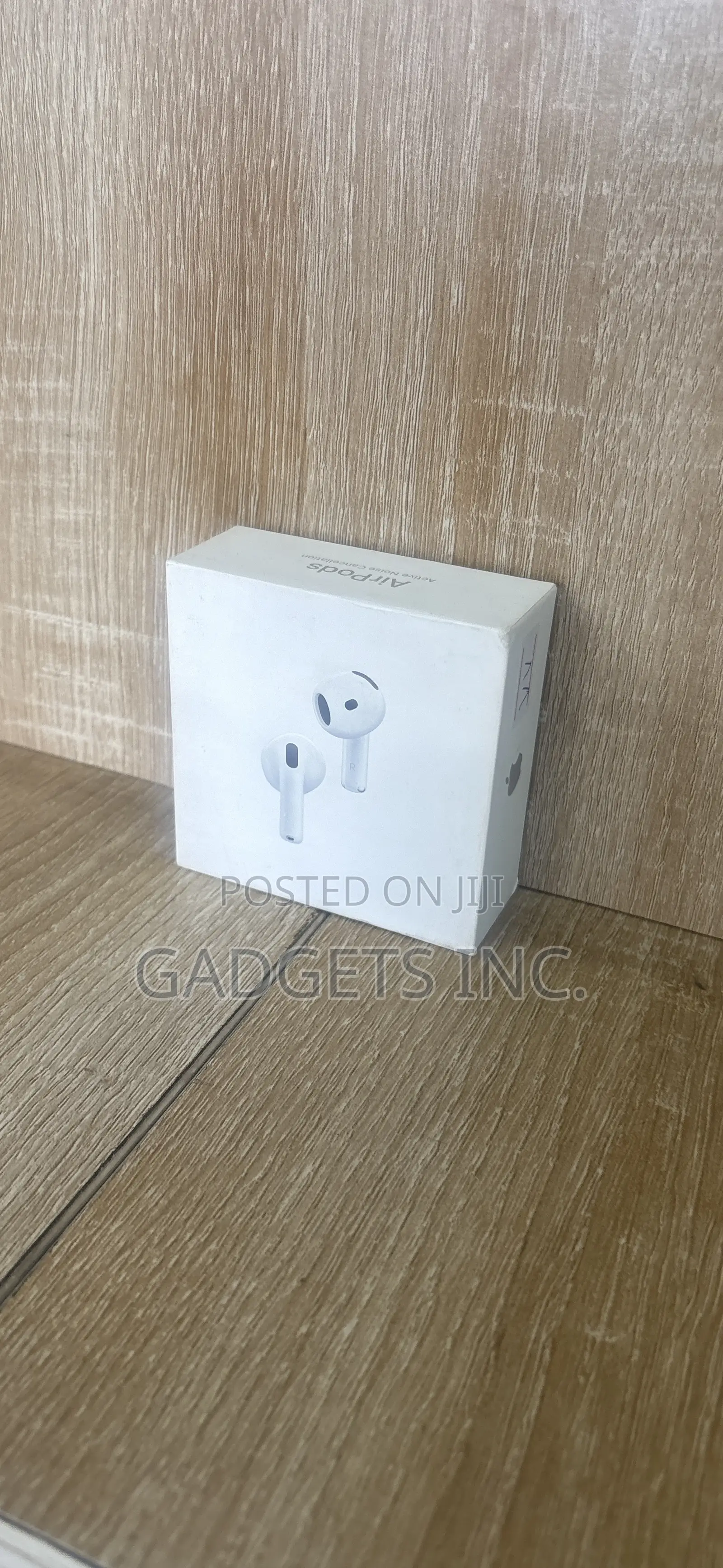 Brand New Apple Airpods 4