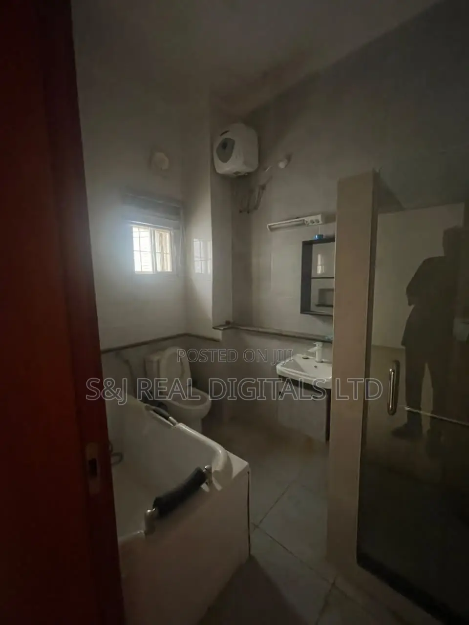 3bdrm Apartment in Katampe Extension for rent