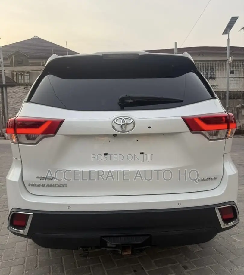 Toyota Highlander Limited 2019 Off white