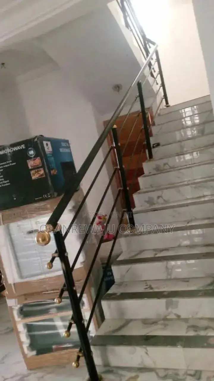 Black Pipe Disgn