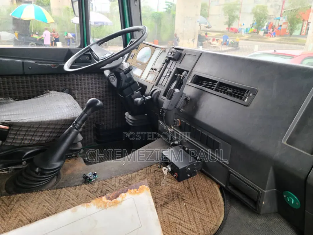 Direct Belgium 10 Tons Man Diesel Cooling Van