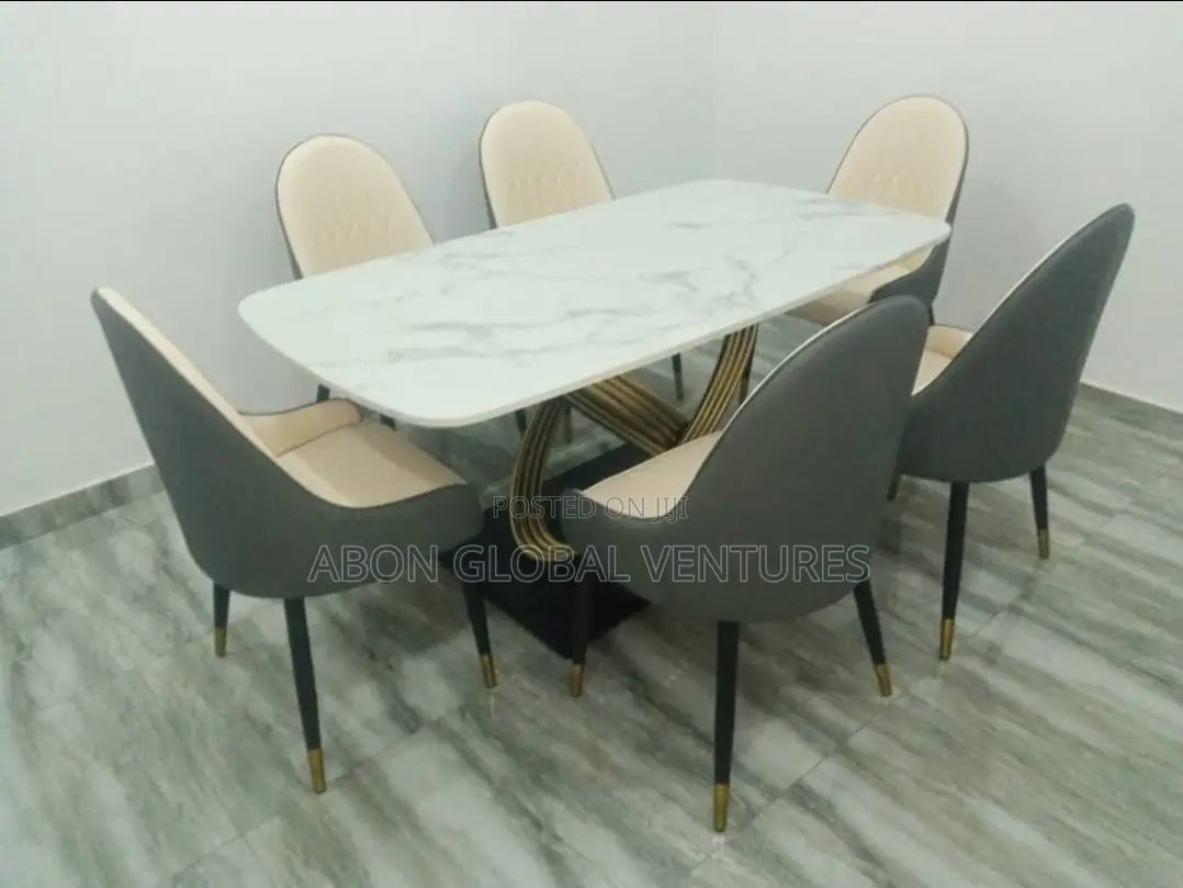 Modern Mable Dining Set
