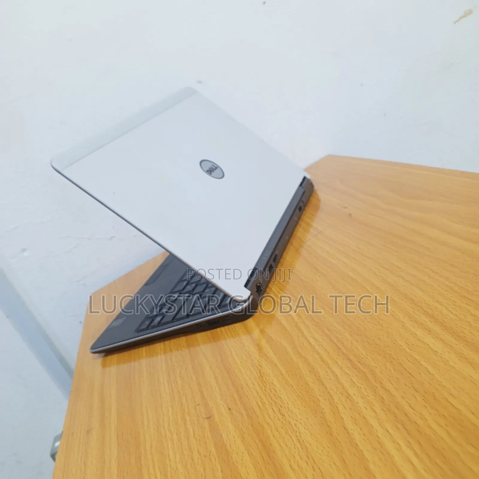 Laptop Dell Latitude E7240 8GB Intel Core i7 SSD 128GB