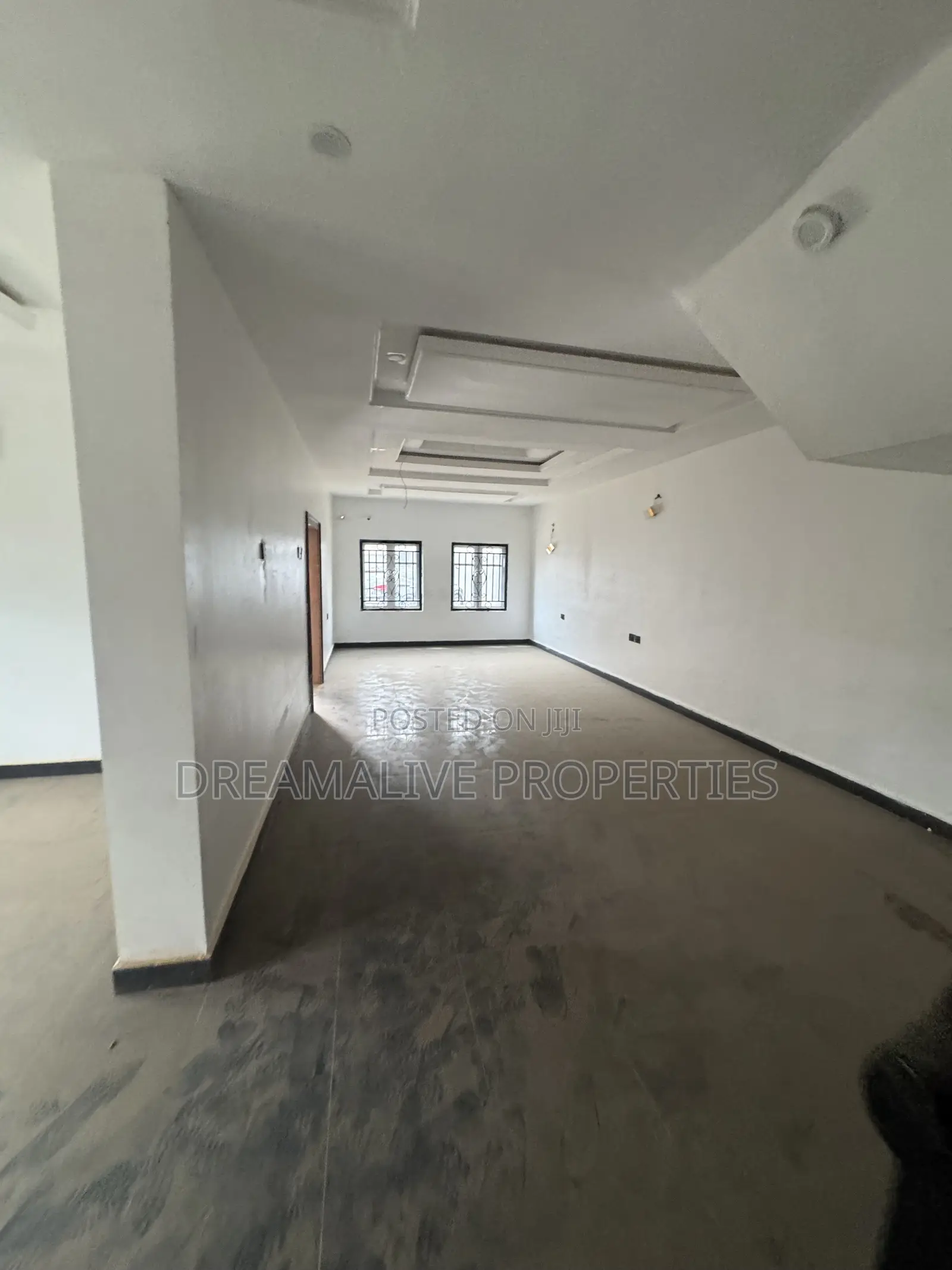 4bdrm Duplex in Life Camp for sale