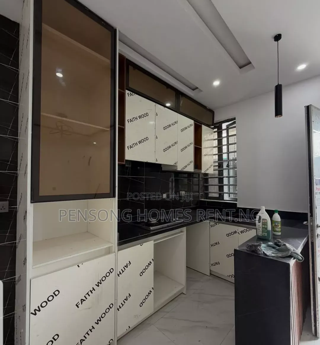 2bdrm Apartment in Ikate, Lekki Expressway for rent