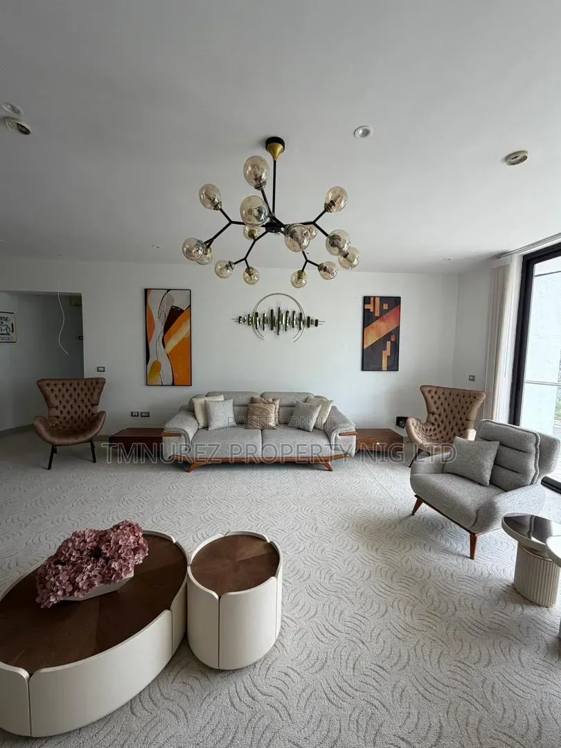 Furnished 3bdrm Apartment in Bourdillon for rent