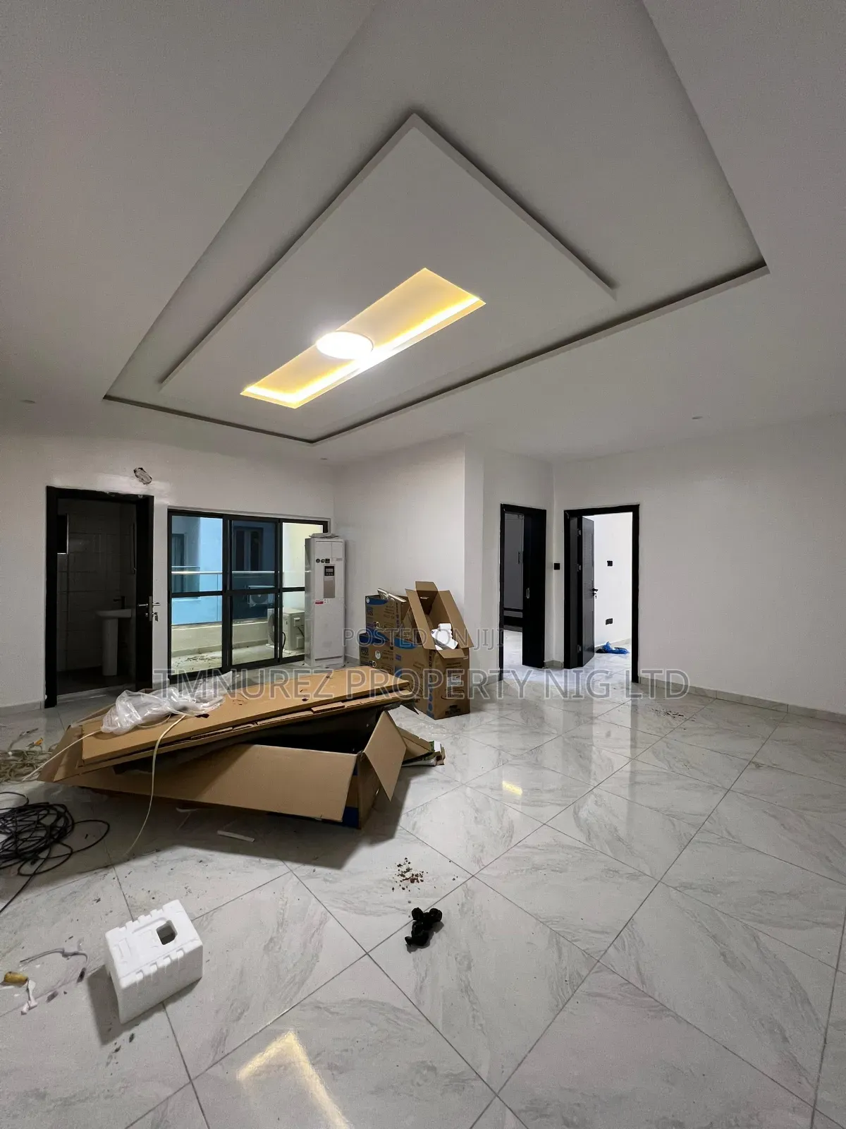 3bdrm Apartment in Lekki Phase 1 for rent