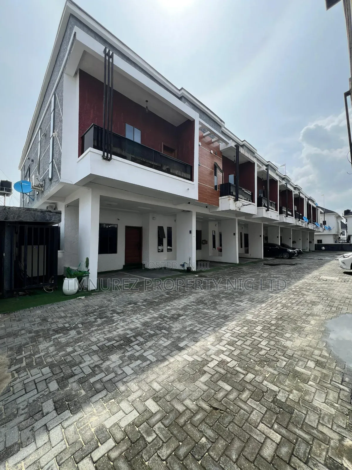 3bdrm Duplex in Ikota for rent