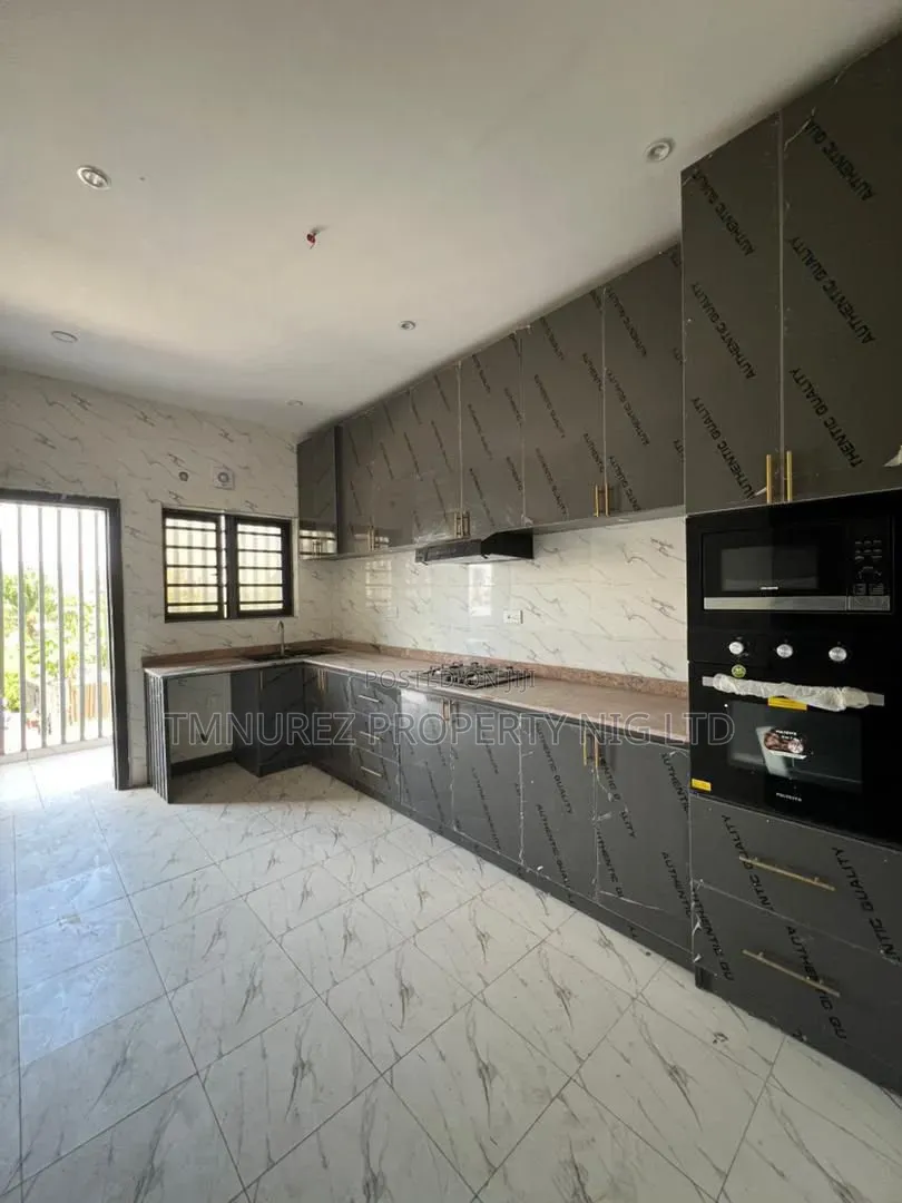 2bdrm Apartment in Abraham Adesanya Estate for rent