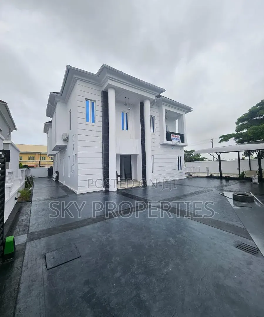 5bdrm Duplex in Lekki for sale
