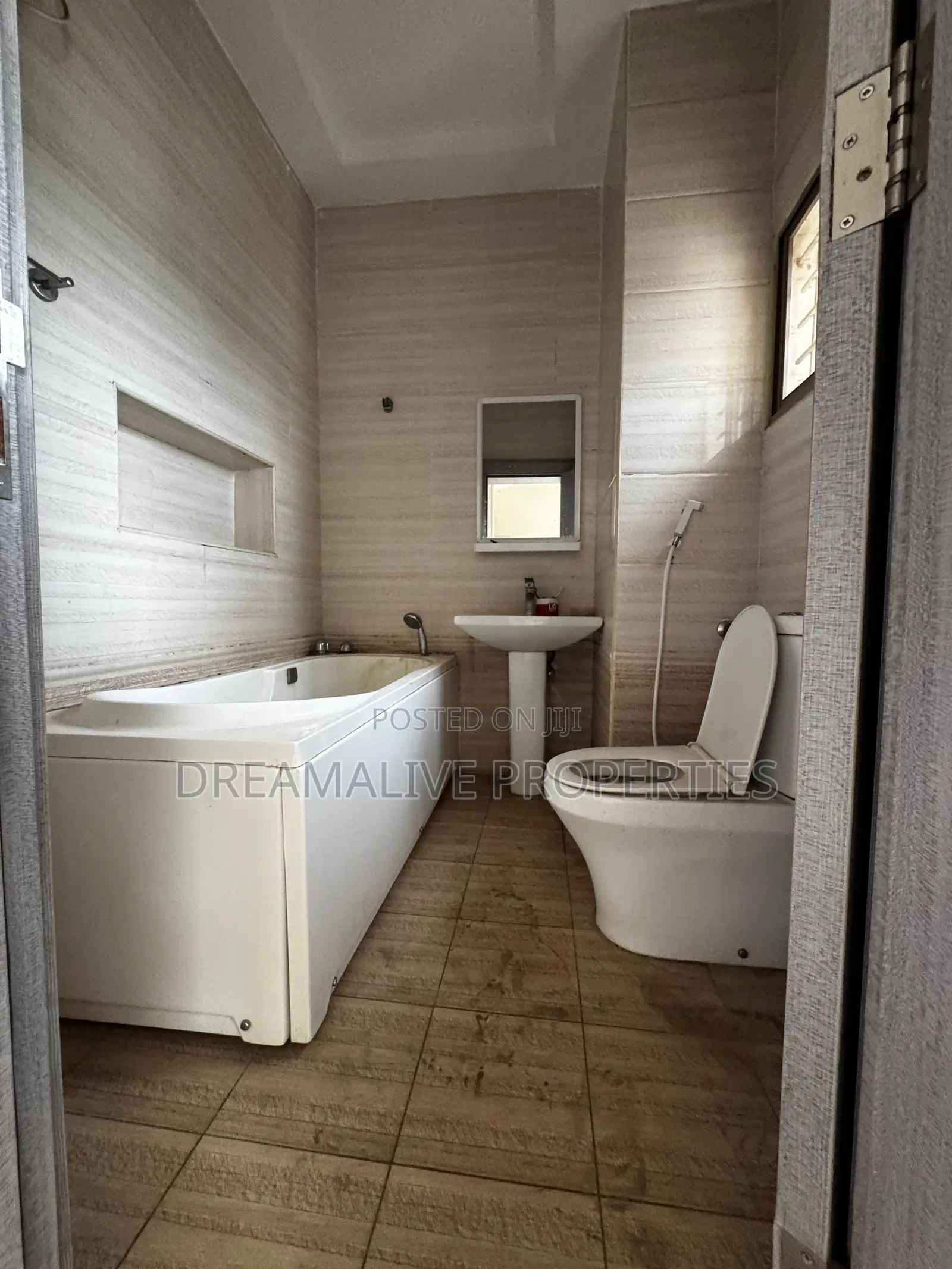2bdrm Apartment in Katampe Extension for rent