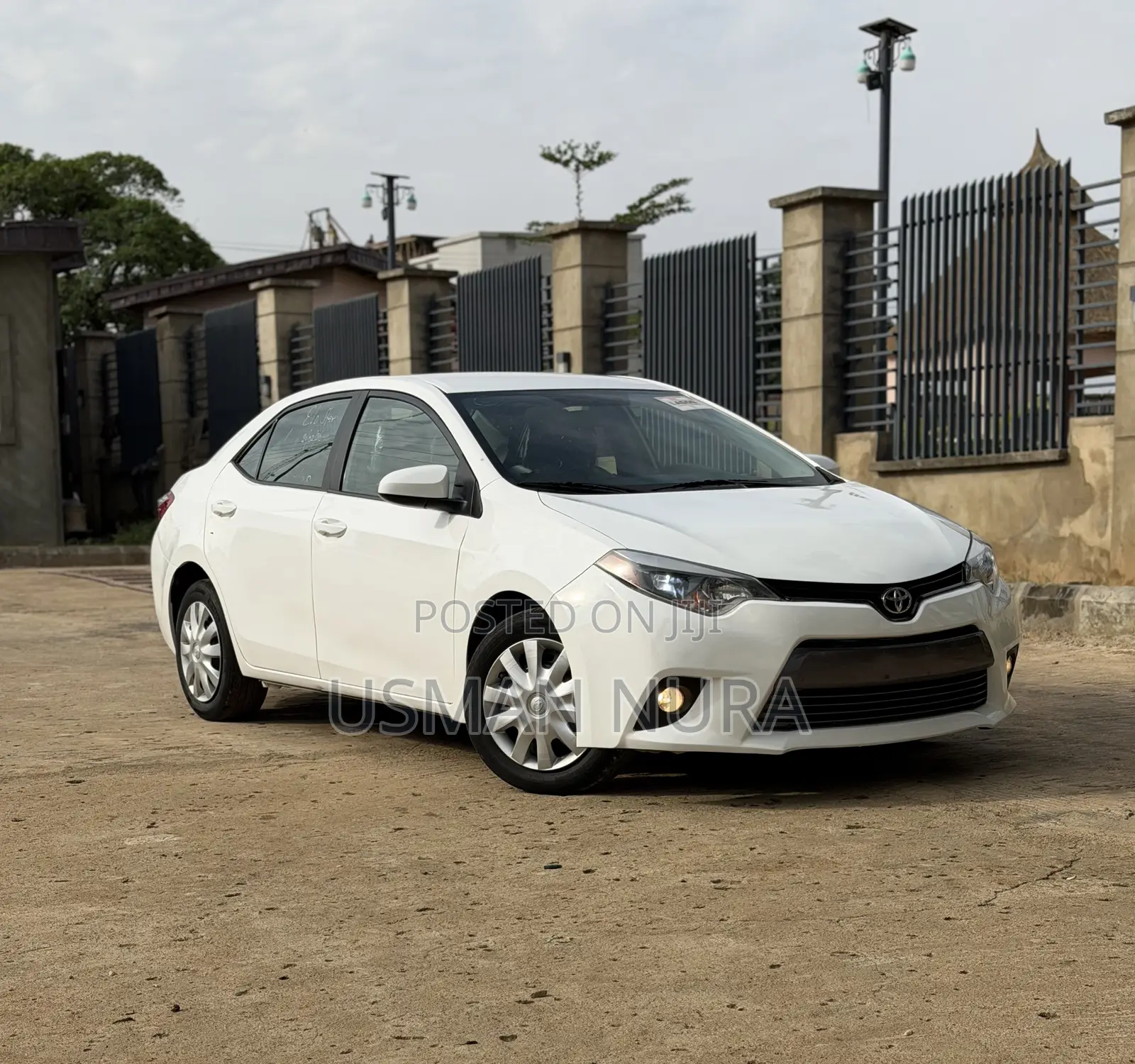 Toyota Corolla 2014 White