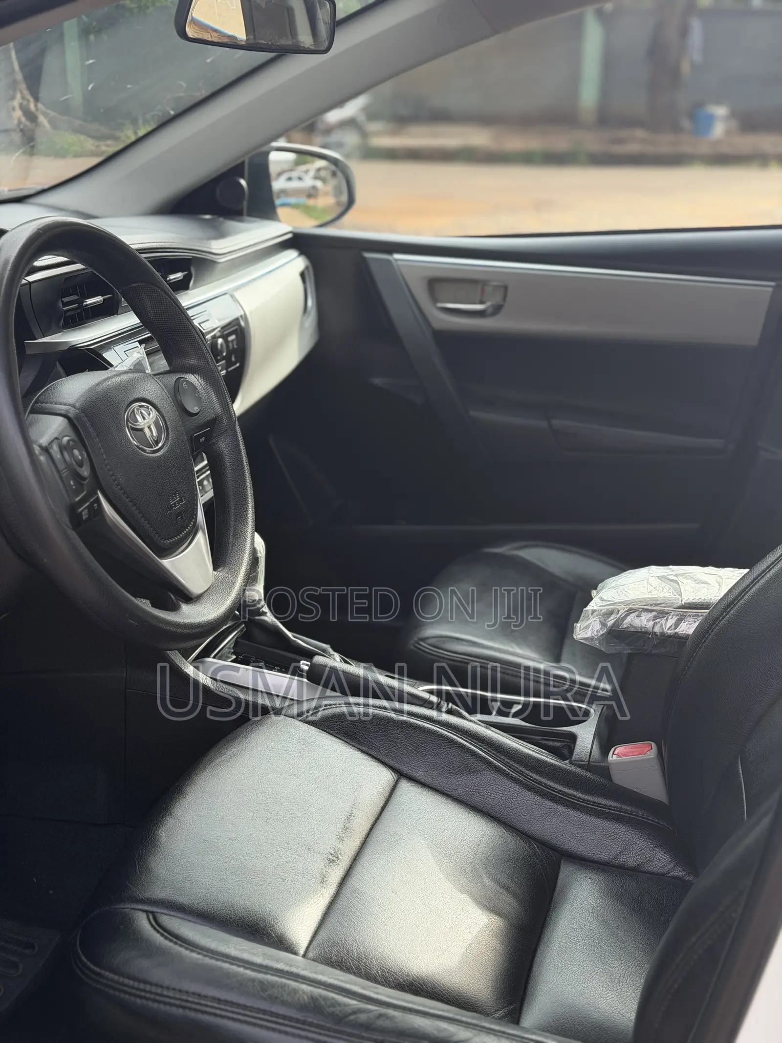 Toyota Corolla 2014 White
