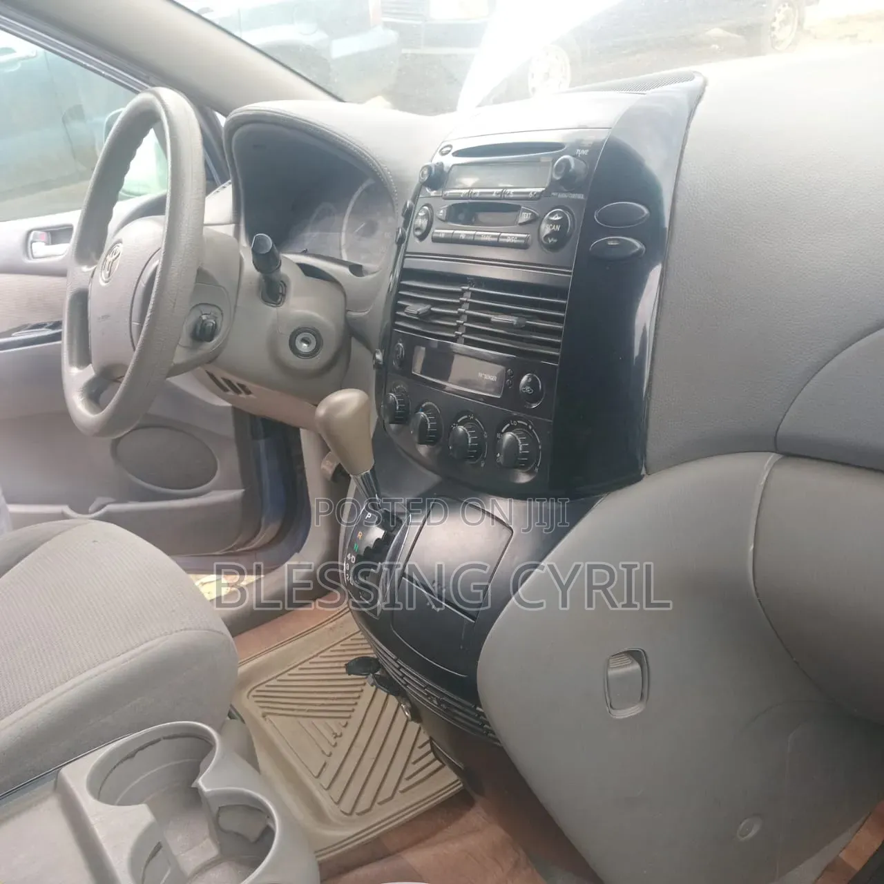 Toyota Sienna 2005 Blue