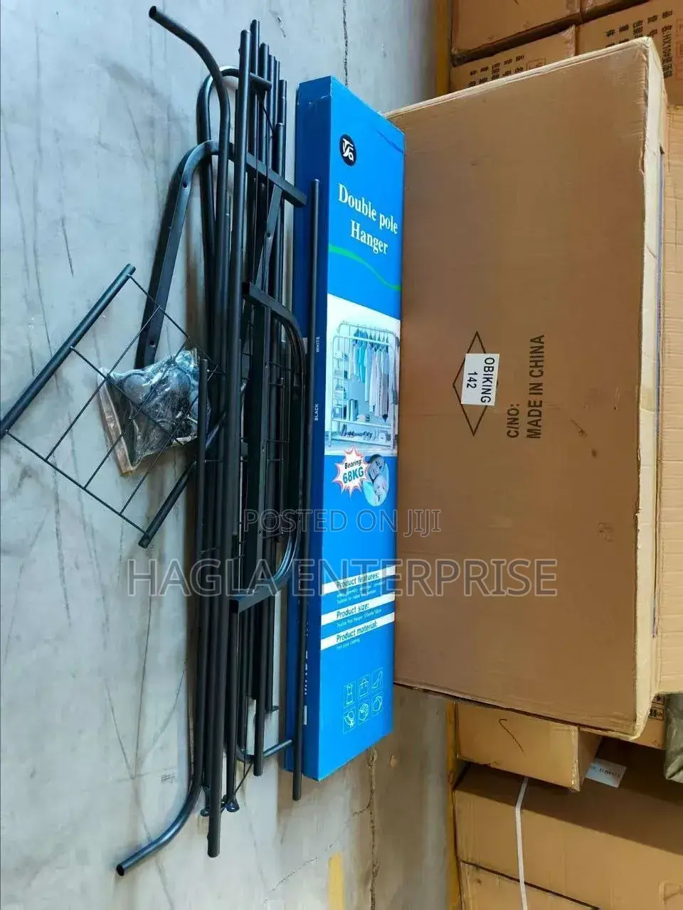 68kg Multifunction Clothes Hanger With Tyre
