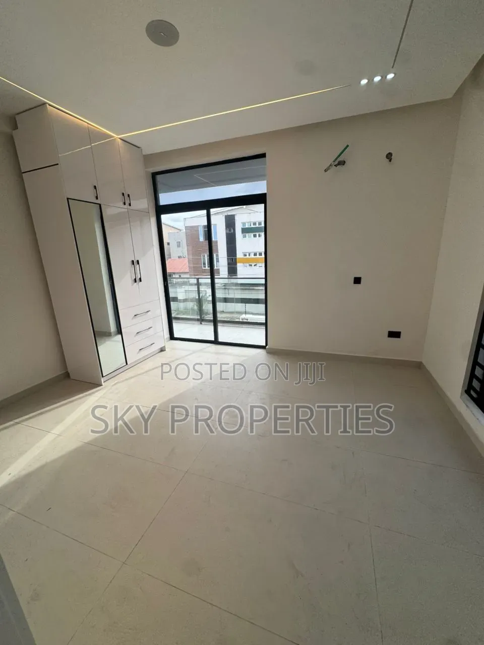 2bdrm Apartment in Ikate for sale