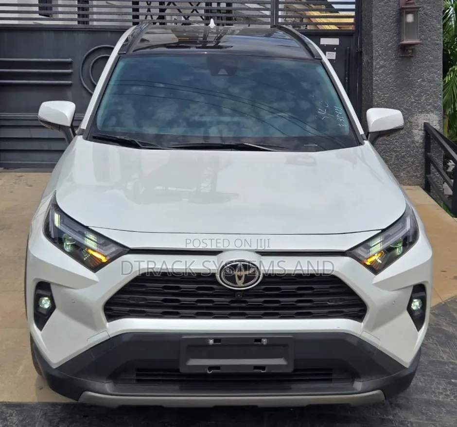 Toyota RAV4 2023 White