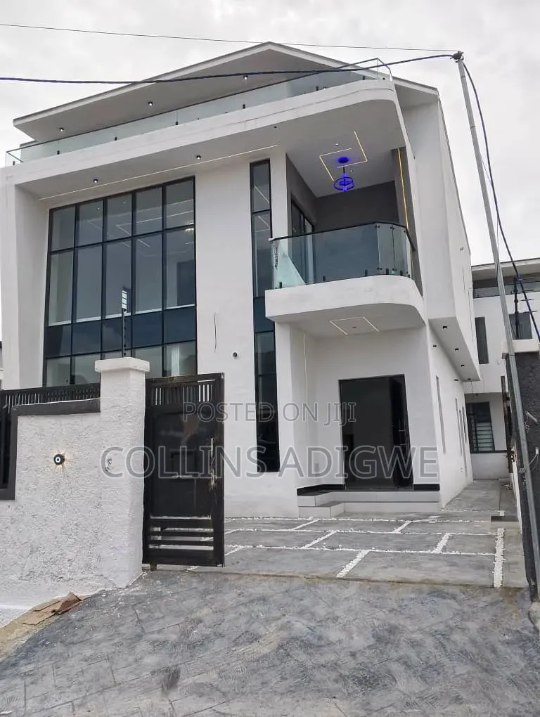 4bdrm Duplex in Behind Blenco for sale
