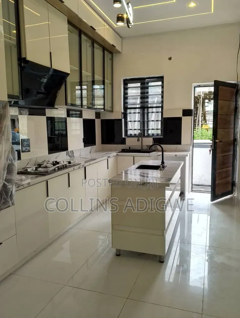 4bdrm Duplex in Behind Blenco for sale