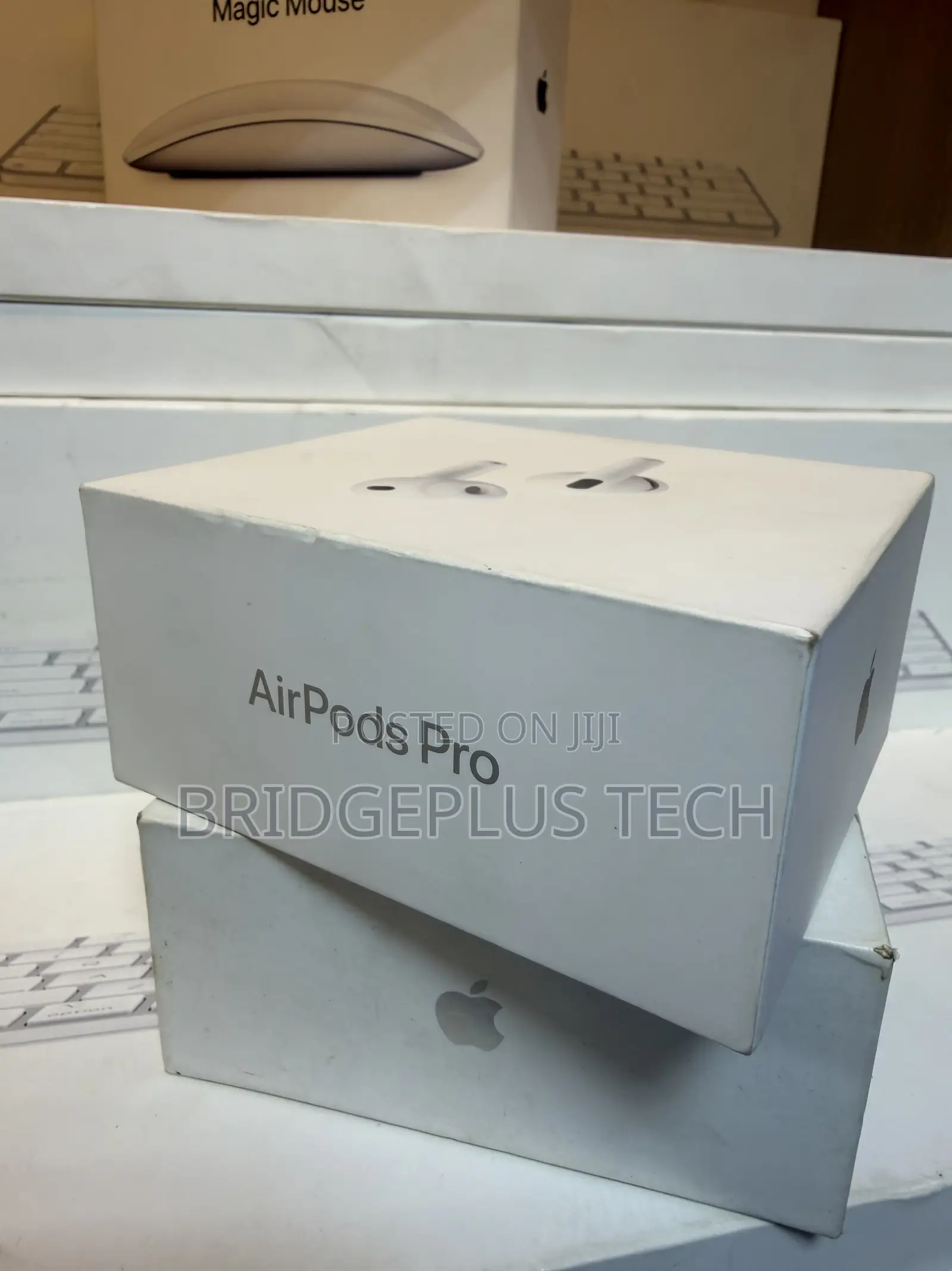 Apple Airpods Pro Wireless Magsafe Charging Case (Usb-C, 3rd Gen)