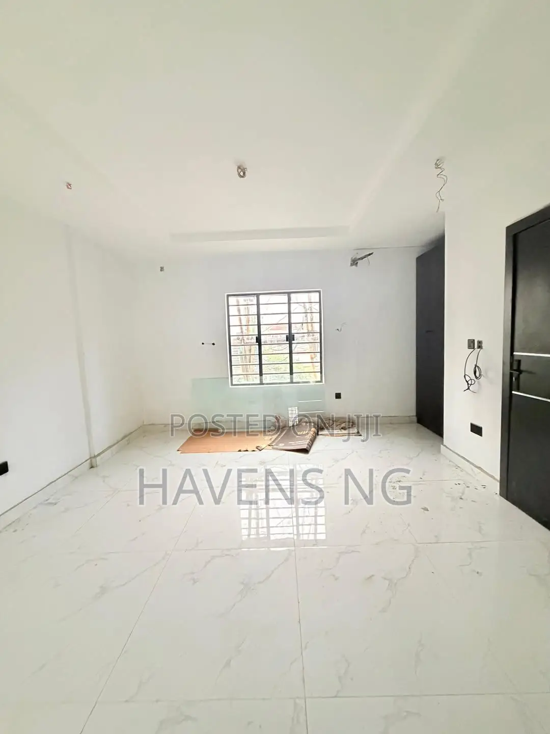 3bdrm Apartment in Ikeja GRA for sale