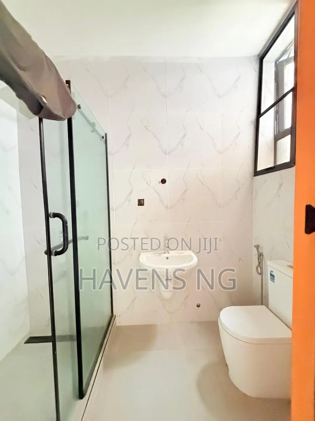 3bdrm Apartment in Ikeja GRA for sale