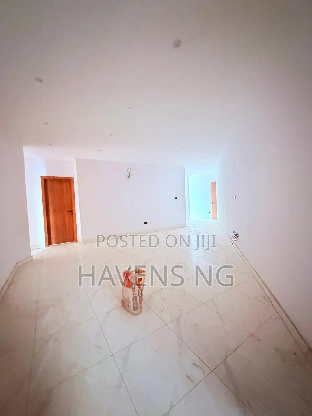 3bdrm Apartment in Ikeja GRA for sale