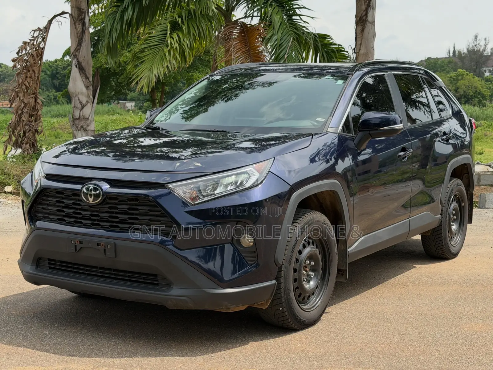 Toyota RAV4 2021 Blue