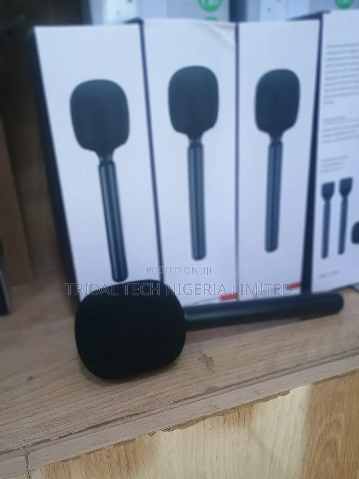 Wireless Lavalier Microphone for Phone Camera