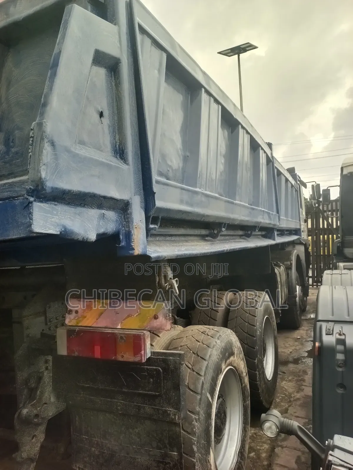 Man Diesel Tipper 12 Tyres With Auxiliary (4x4) (Foreign Used)