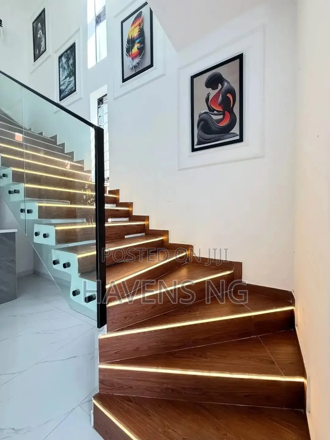 5bdrm Duplex in Ikota for sale