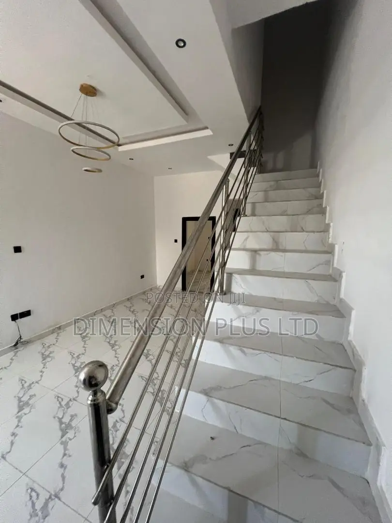 3bdrm Duplex in Sangotedo for sale