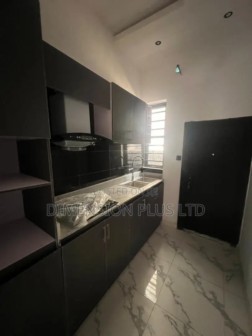 3bdrm Duplex in Sangotedo for sale