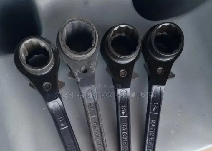 Ratchet Wrenches